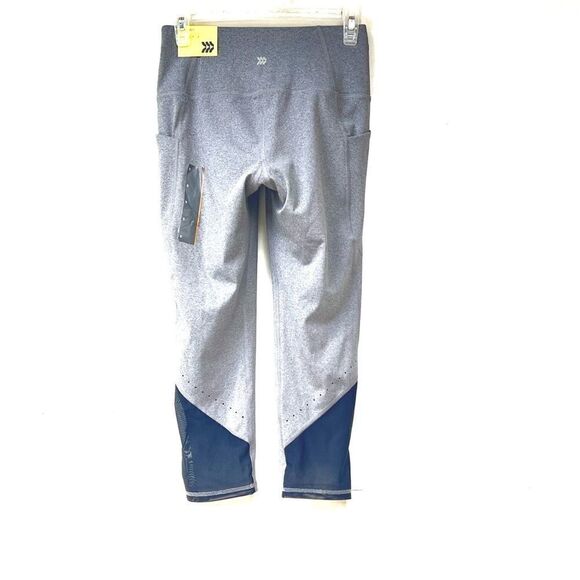 All In Motion New High Rise Capri Leggings S - Picture 12 of 13